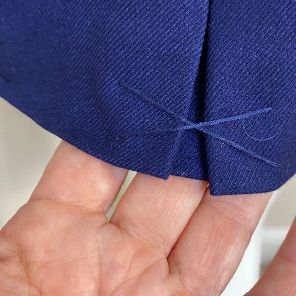 Tommy Hilfiger  Skirt Navy Blue Pleated Preppy Side Button Closure Size 4 - Picture 4 of 7